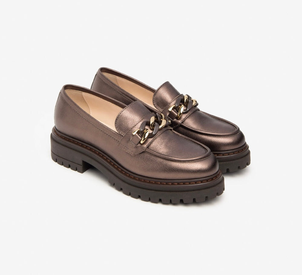 Nerogiardini bronze leather loafer