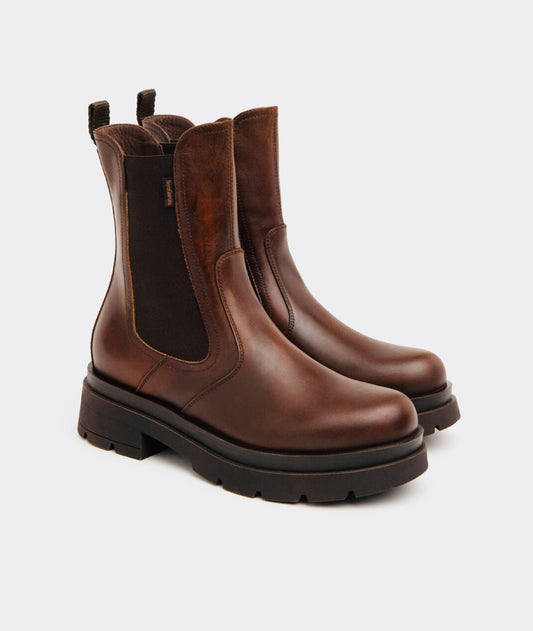 NeroGiardini brown leather chunky Chelsea boot