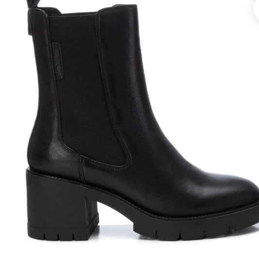 Carmela black leather ankle  boots