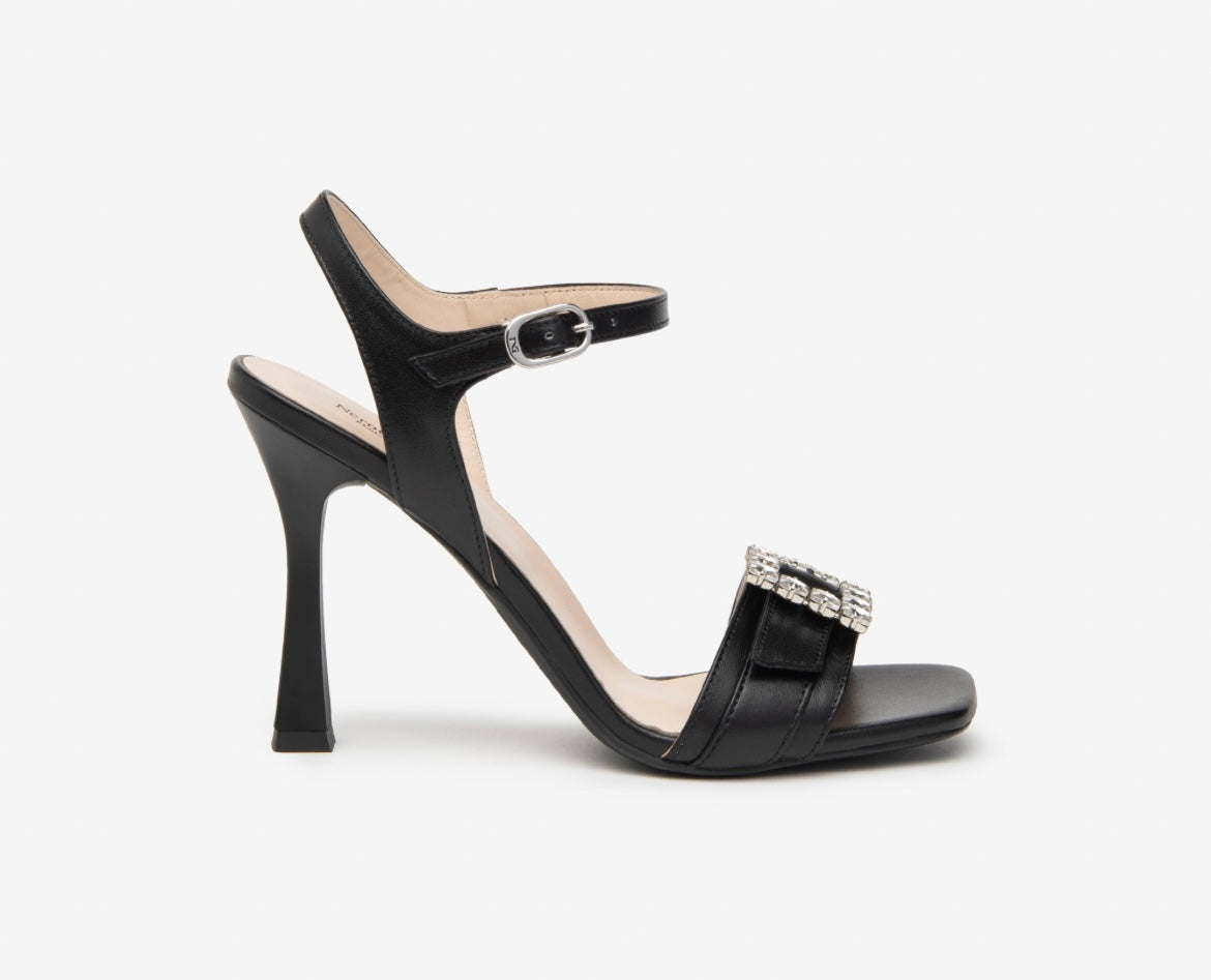 NeroGiardini black leather sandal